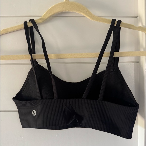 Lululemon Like a Cloud Ribbed Bra *Light Support, B/C Cup EUC Size 2 - Picture 2 of 5